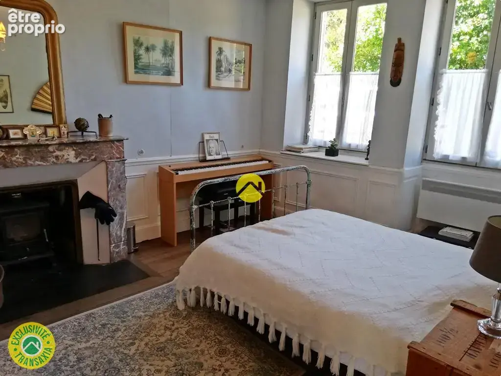 Maison avec cour + terrain-jardin - photo 5