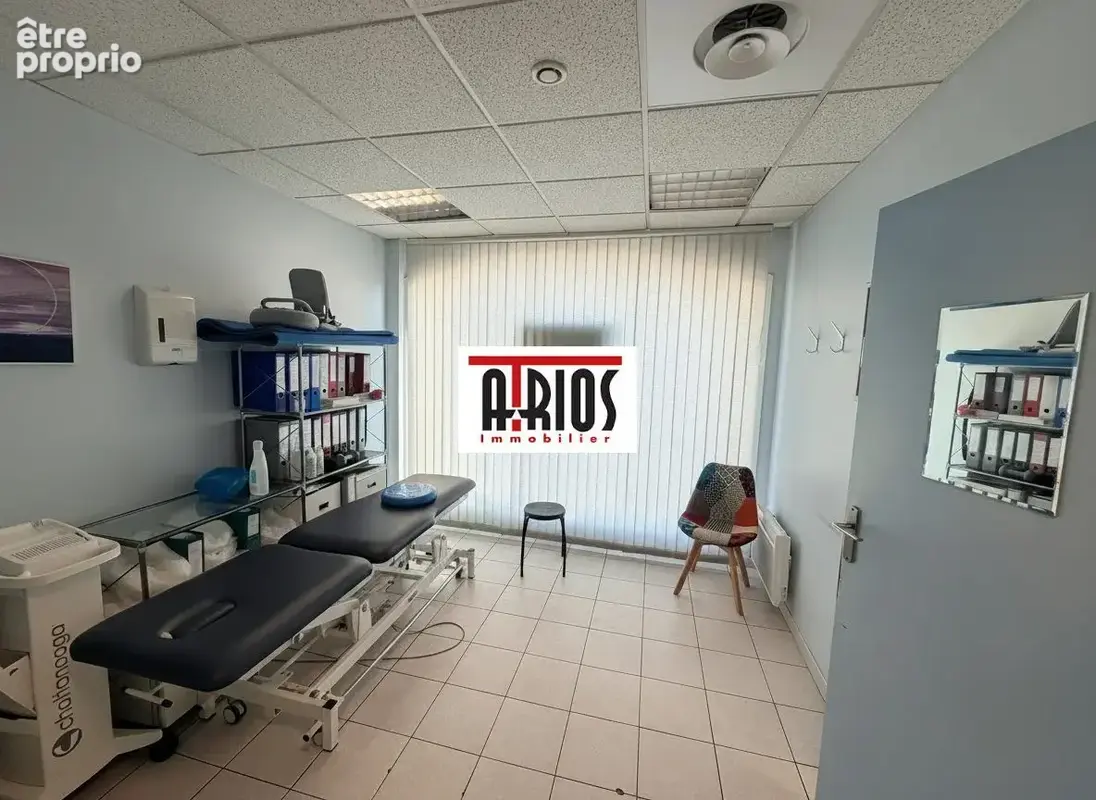 Commerce 60 m² à vendre à Hyeres (83400) - photo 7