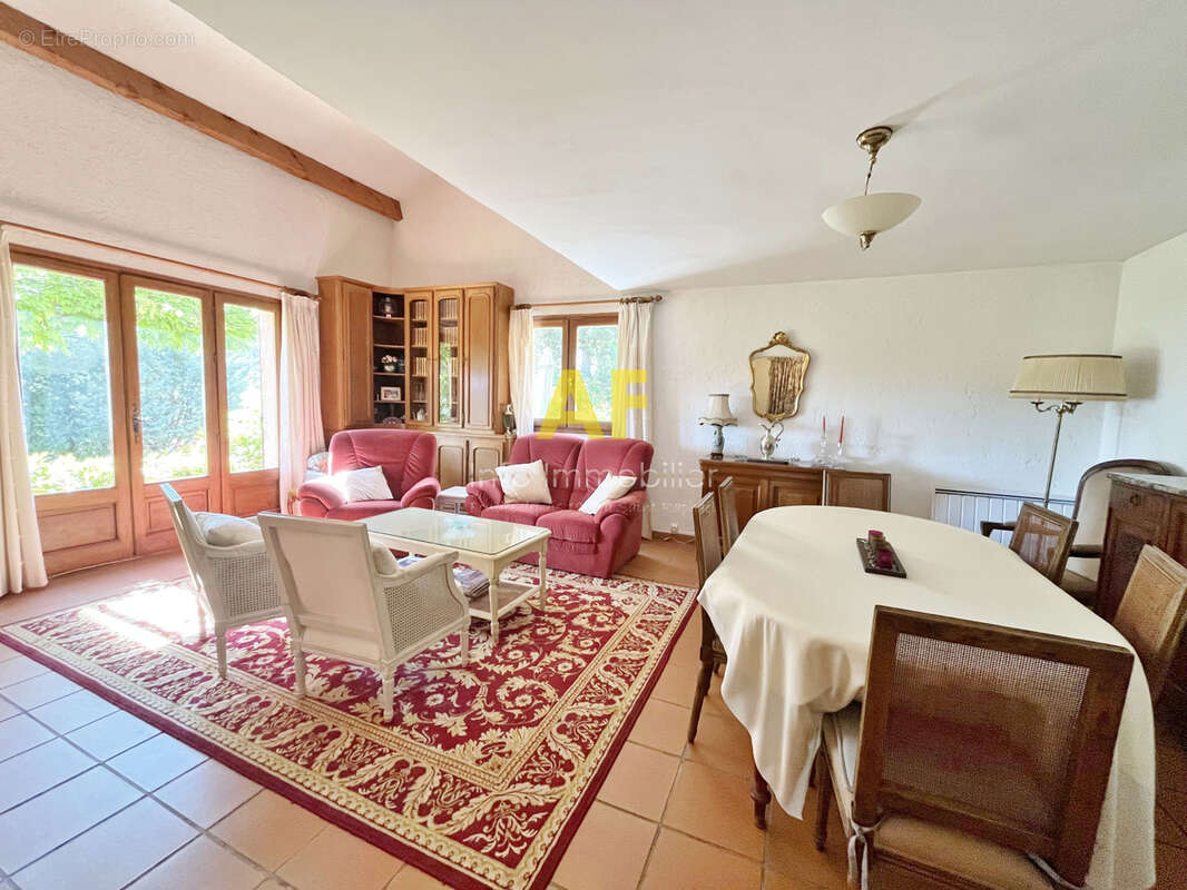 Maison à FREJUS