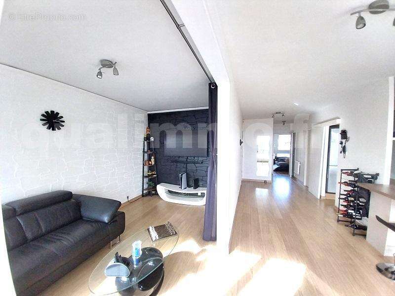 20251103_120706-2 - Appartement à CLERMONT-FERRAND