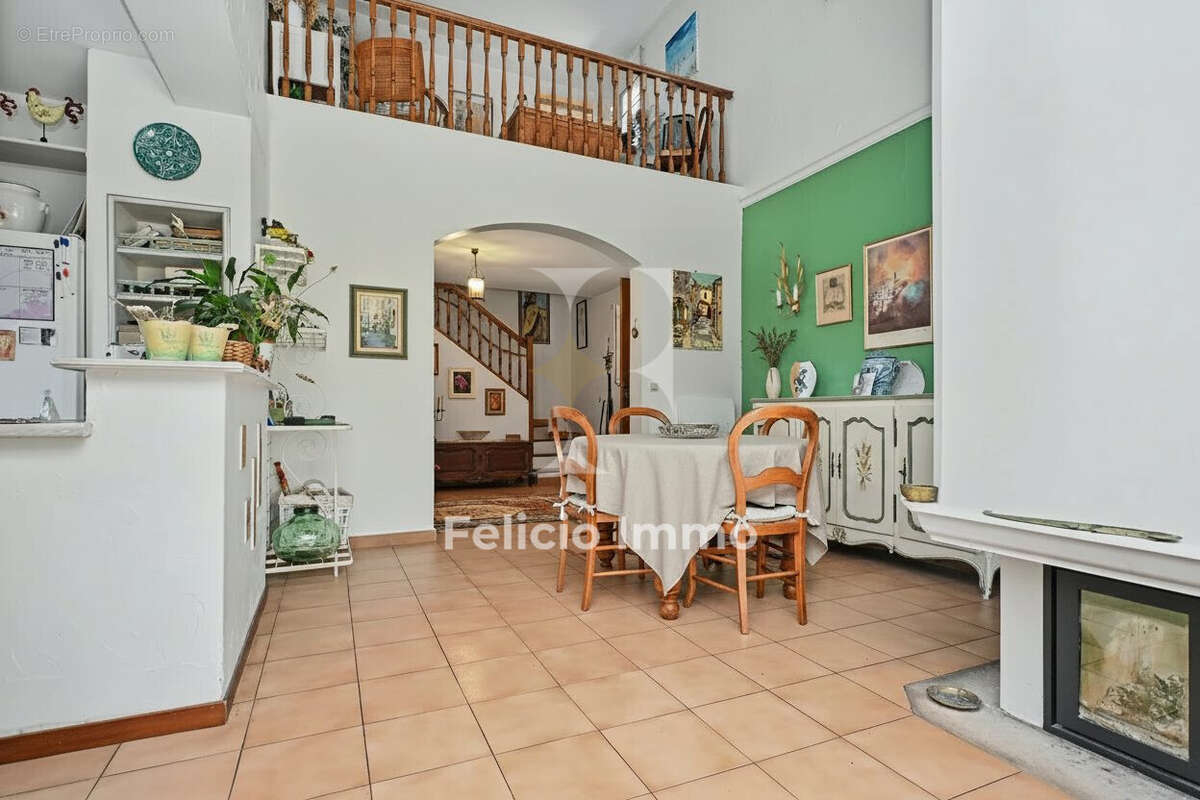 Maison 130 m² à Opio  - photo 8