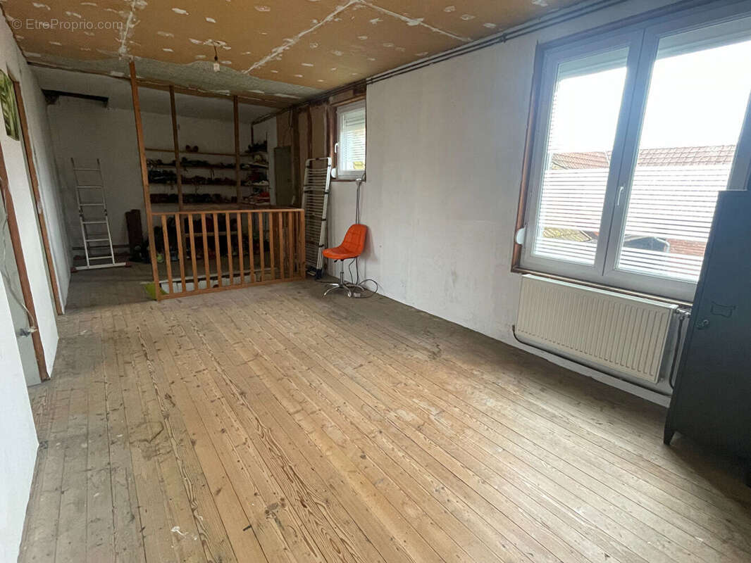 Maison à MONT-BERNANCHON