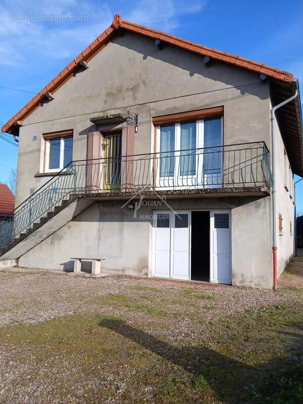 Maison à VARENNES-SUR-ALLIER