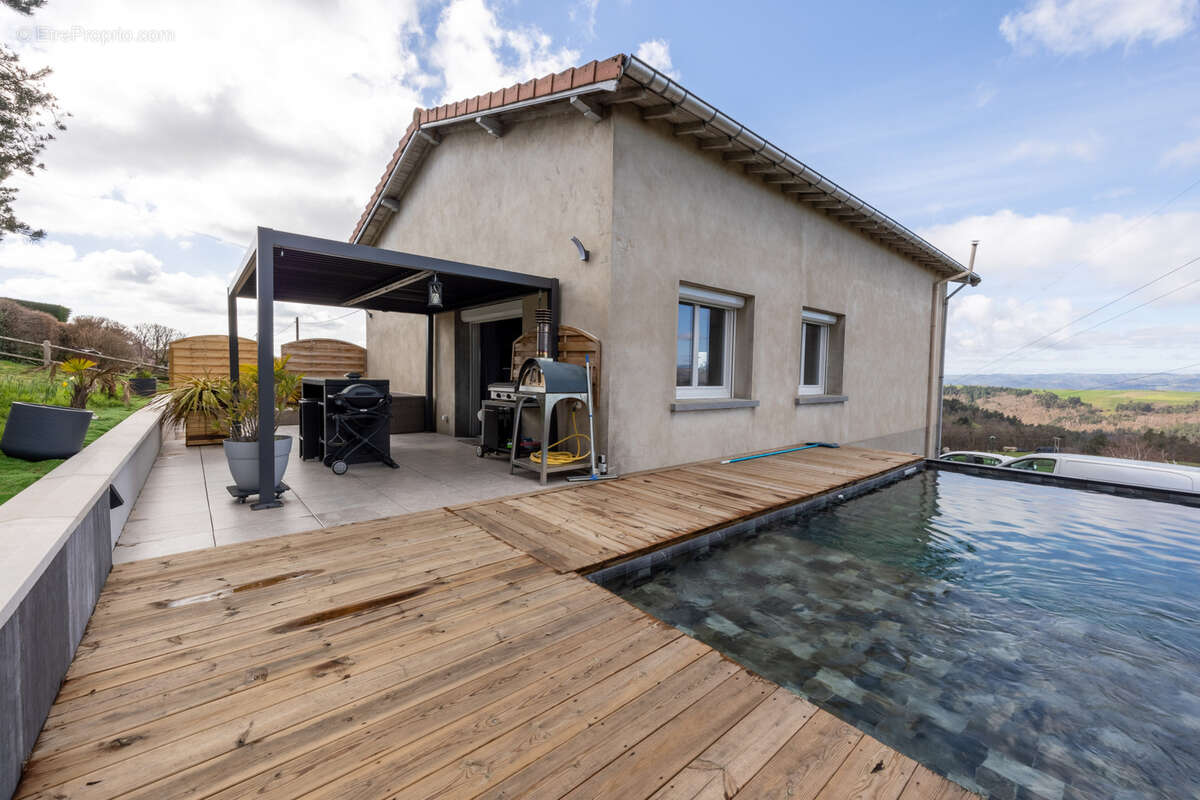 Maison à SAINT-FERREOL-D'AUROURE