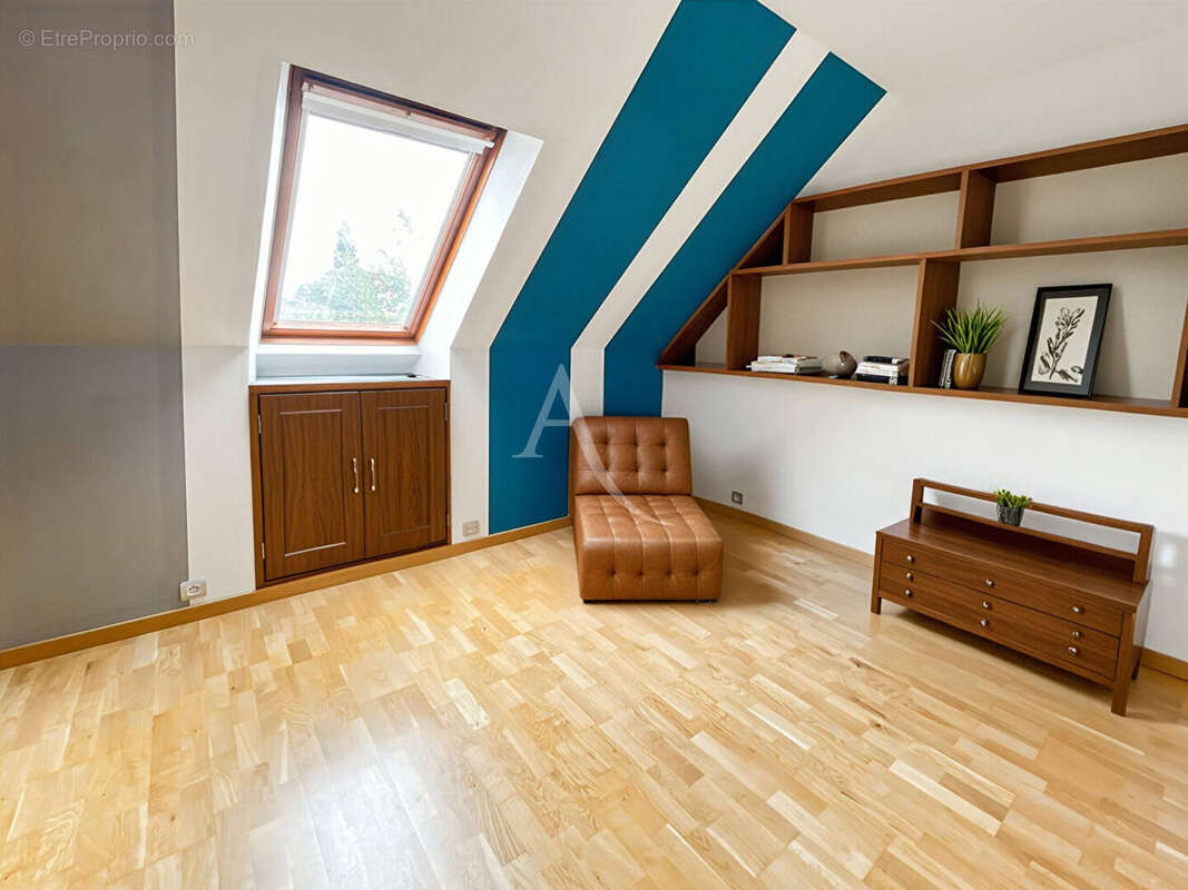 Maison à LE MESNIL-ESNARD