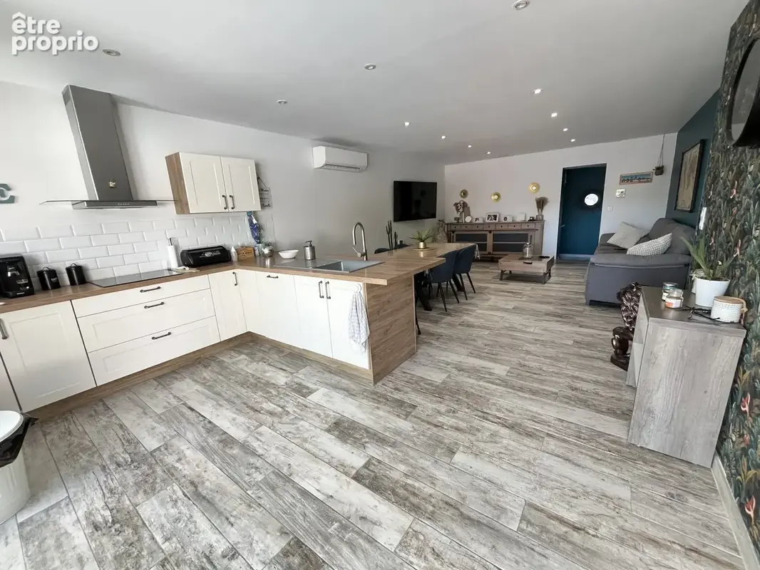 Maison T4 95m2 sur 556 m2 de terrain piscine et place de parking - photo 7