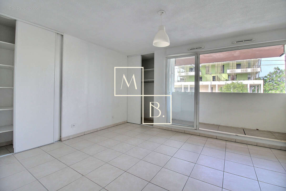Juvignac, Les Constellations, Appartement T1 de 34m2 avec balcon et garage. - photo 2