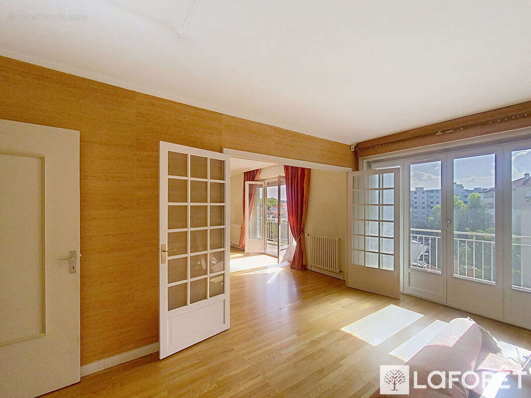 Appartement à LYON-4E