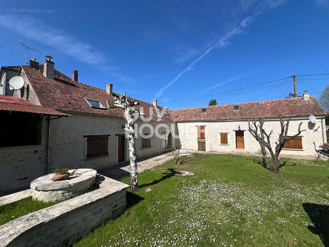 Maison à MILLY-LA-FORET