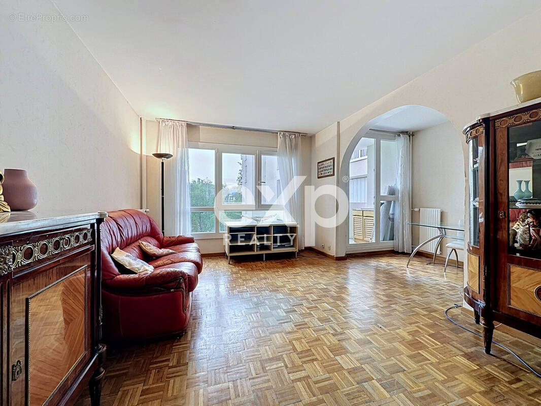Appartement à SAINT-DENIS