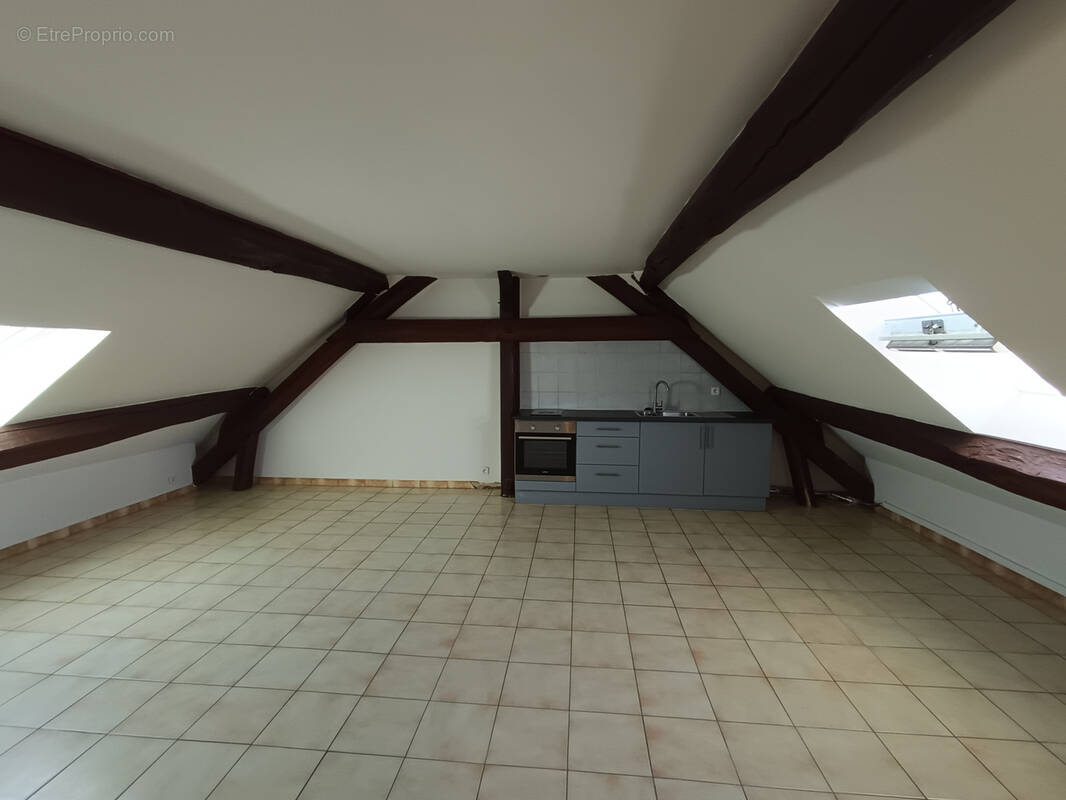 Appartement à VAUGRIGNEUSE