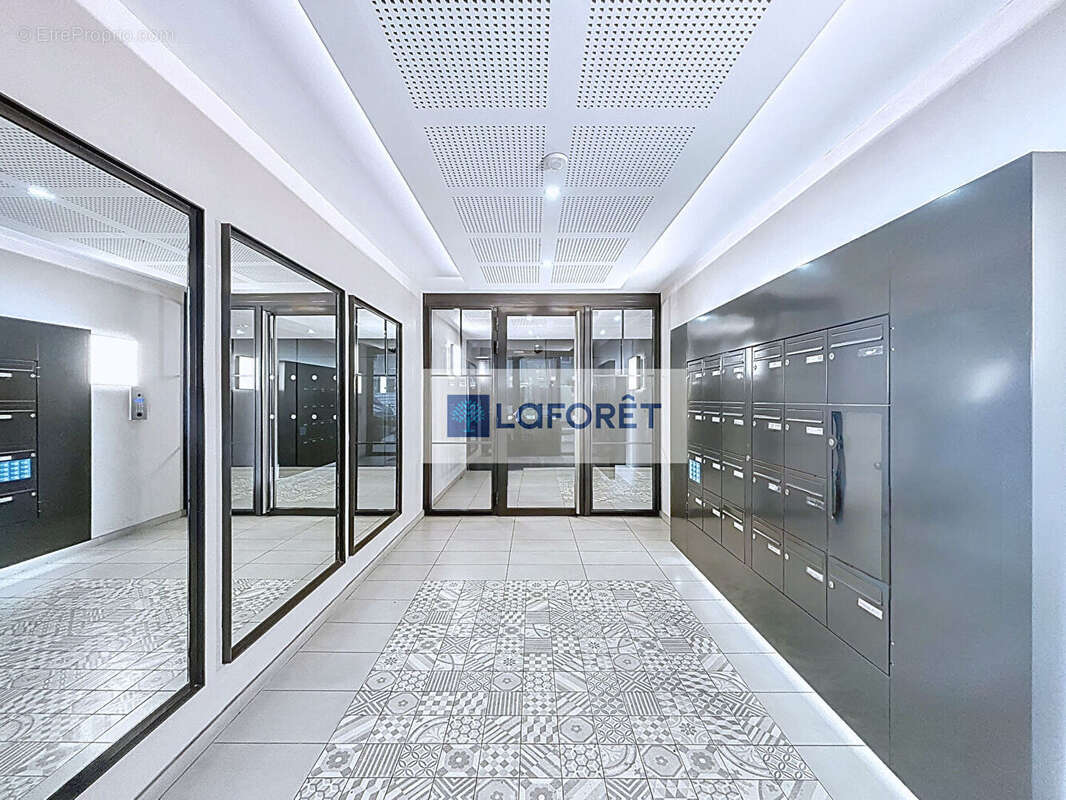 Appartement à CHENNEVIERES-SUR-MARNE