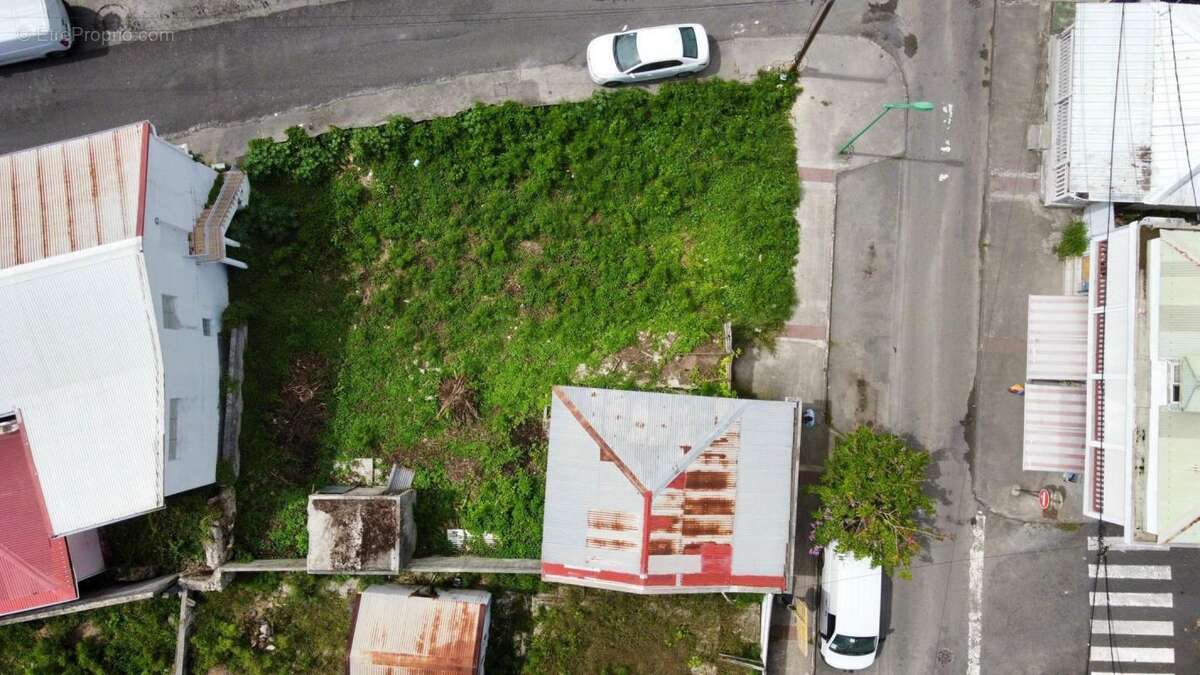 Terrain à SAINT-FRANCOIS