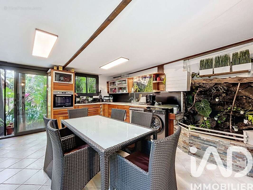 Photo 9 - Maison à SAINT-DENIS