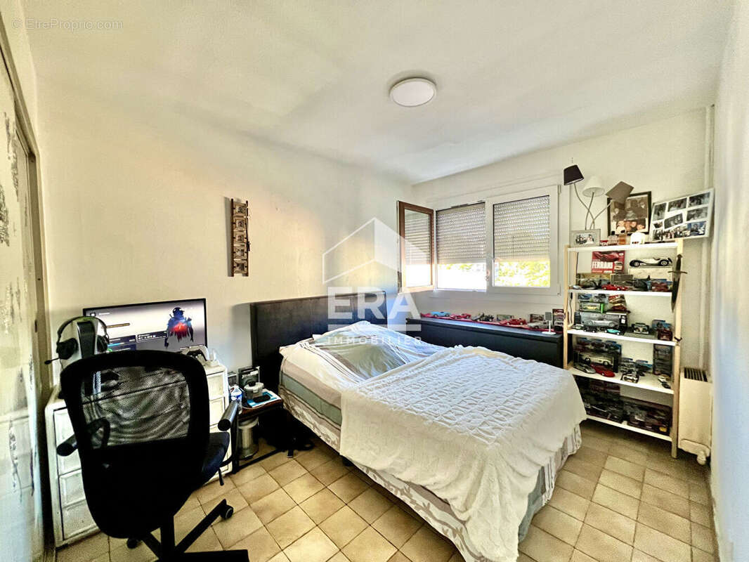 Appartement à MARSEILLE-12E