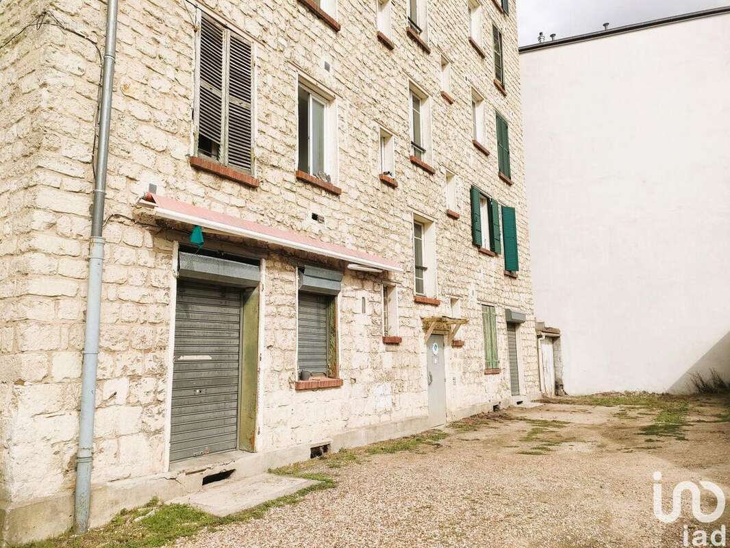 Photo 5 - Commerce à CONFLANS-SAINTE-HONORINE