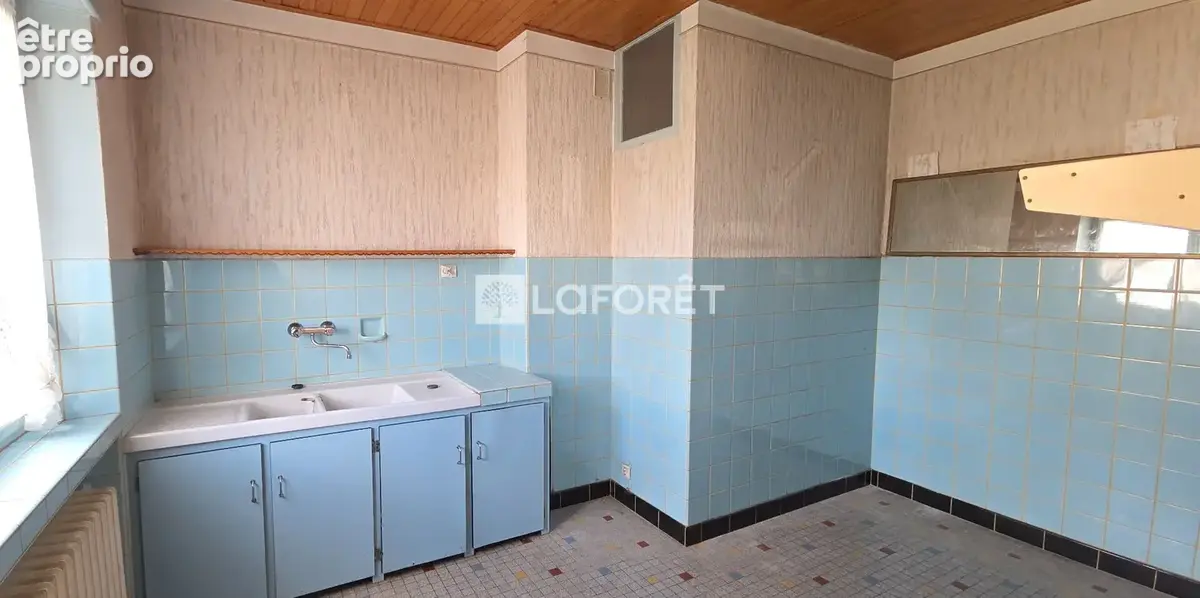 Yutz Aéroparc : Maison individuelle à rénover avec fort potentiel d'évolution - photo 7