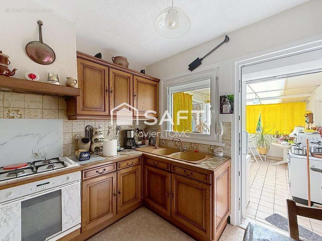 Maison 80 m² à Lens  - photo 6