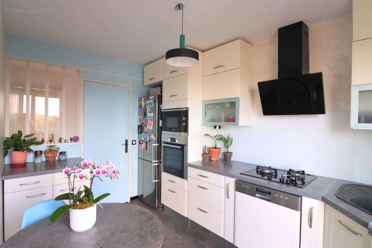 Appartement à JOUY-EN-JOSAS
