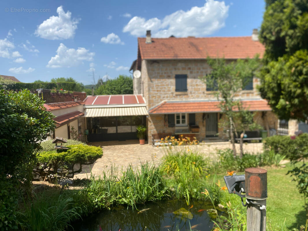Maison à NEDDE