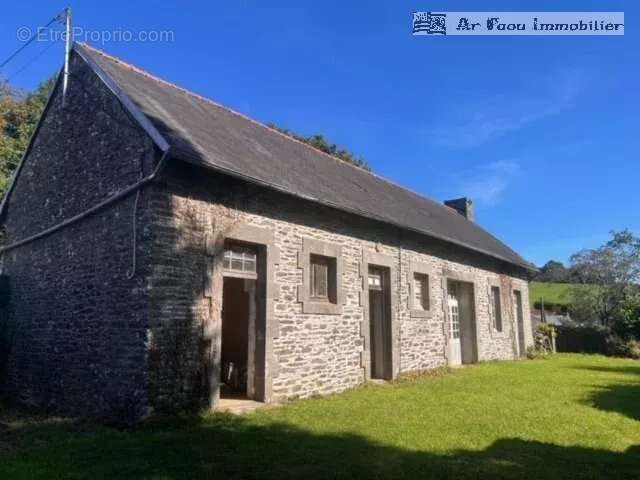 Maison à PONT-DE-BUIS-LES-QUIMERCH