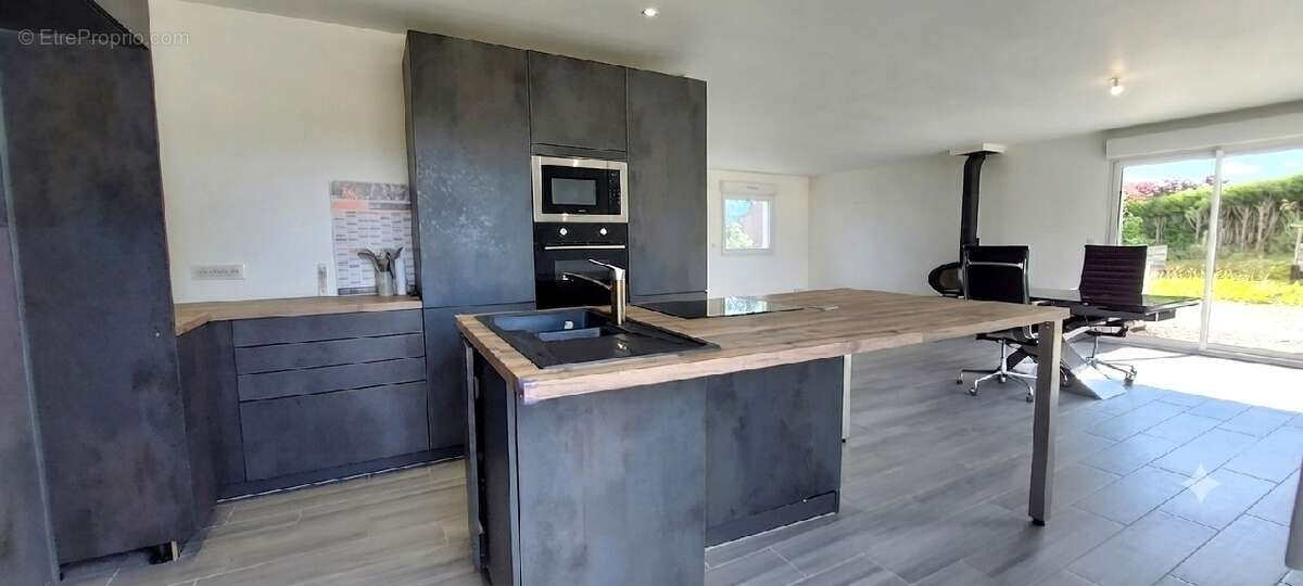 Maison 136 m² à Bajus  - photo 8
