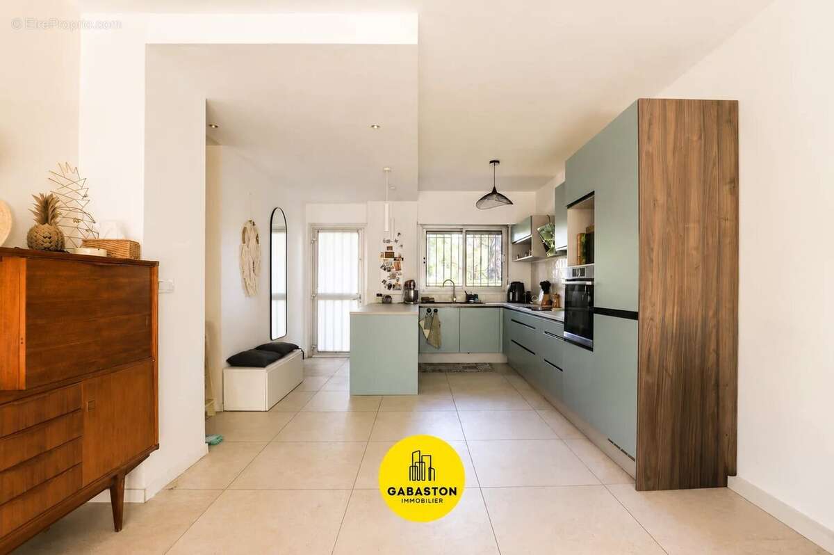 Appartement à MARSEILLE-12E