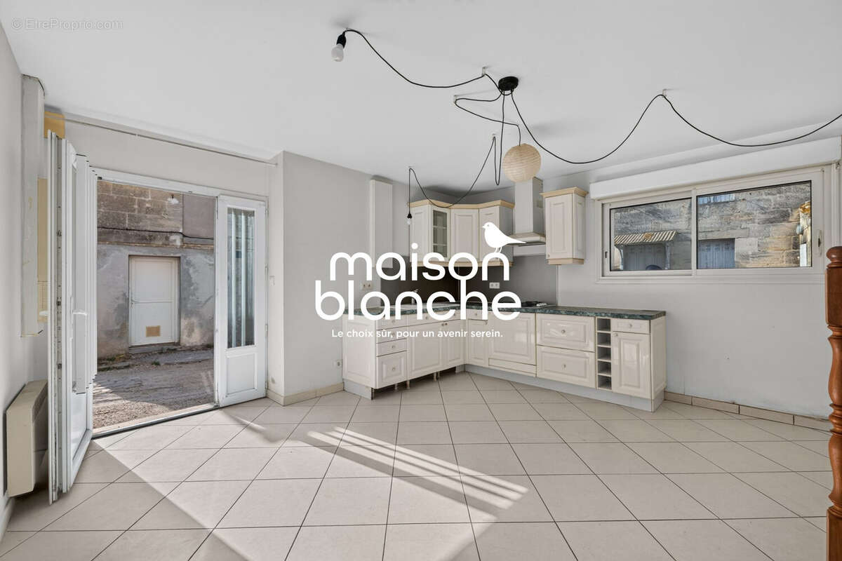 Maison 48 m² à Saint-Andre-De-Cubzac  - photo 2