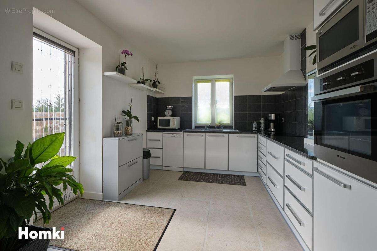Maison/Villa T5 de 154 m2 à Talairan 11220 - photo 4