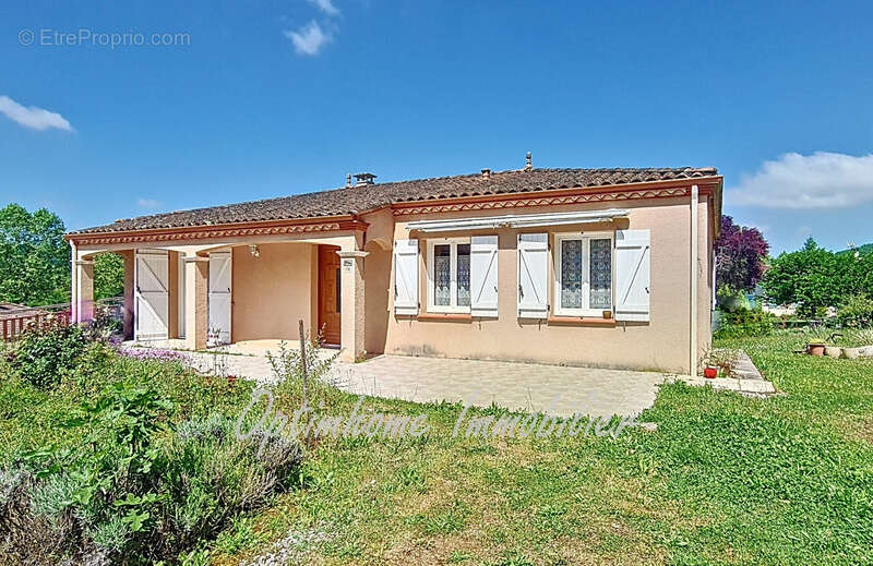 Maison à MONTAIGU-DE-QUERCY