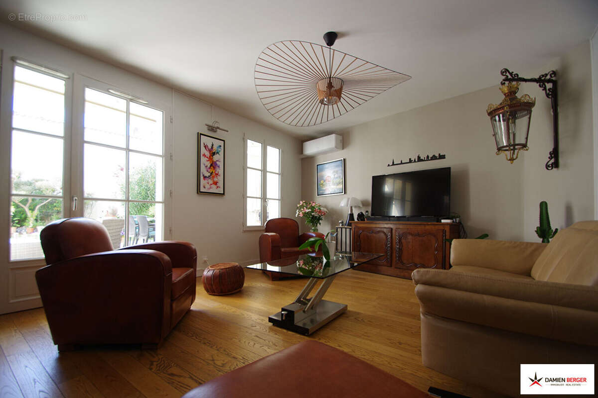 La Rochelle - Vieux port - Appartement T4. - photo 7