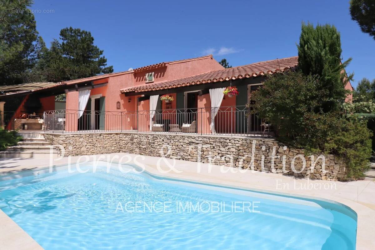 Maison à SAINT-SATURNIN-LES-APT