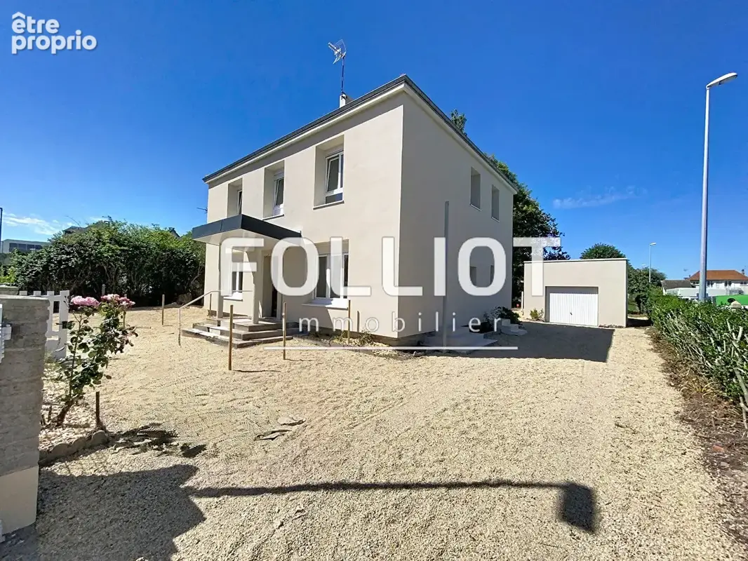 A VENDRE COURSEULLES SUR MER, APPARTEMENT 4 pièces , 3 chambres, 300 mètres de la mer - photo 2