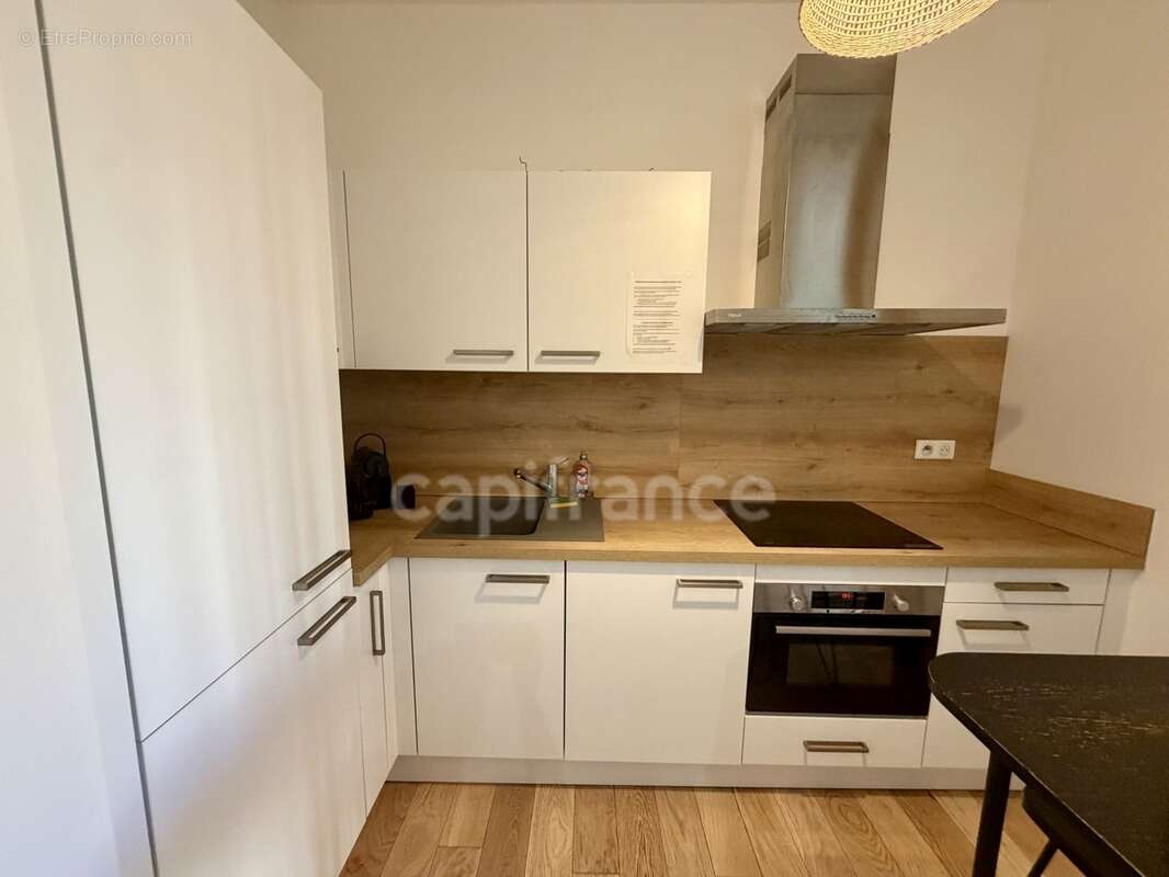 AJACCIO (20), Charmant appartement T2, début du cours Napoléon, proche Port, gare, commerces, bus - photo 3