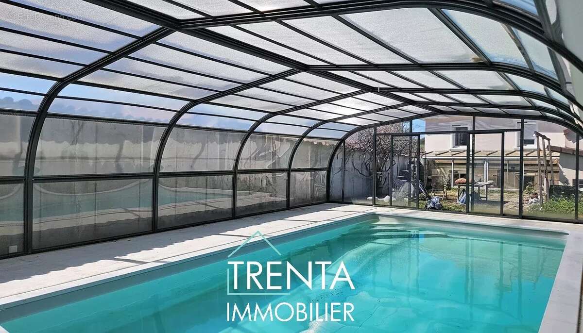 Maison à LA TOUR-DU-PIN