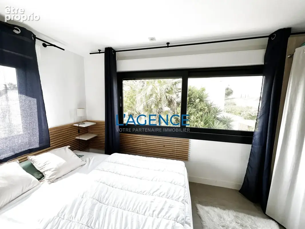 Exceptionnel à L'Ayguade à 200m de la plage superbe villa de 175m2 avec piscine - photo 22