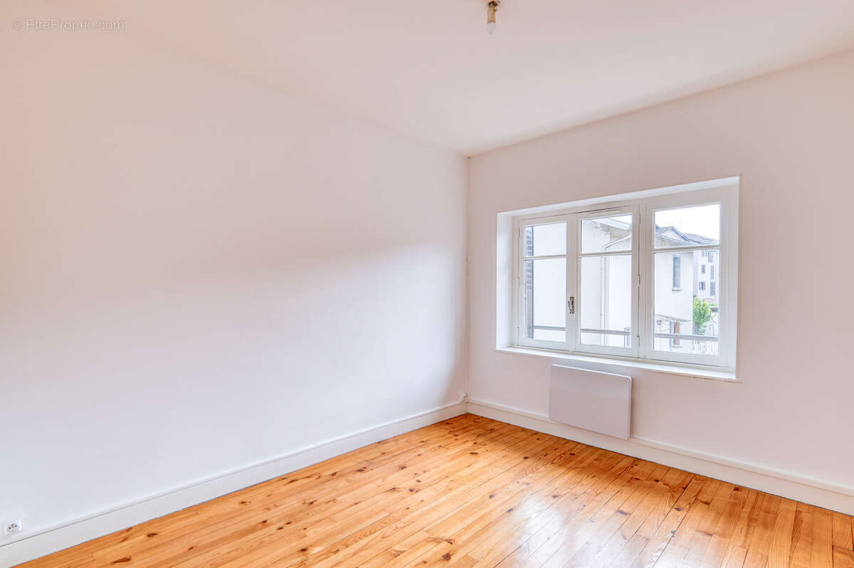 Appartement à LOYETTES