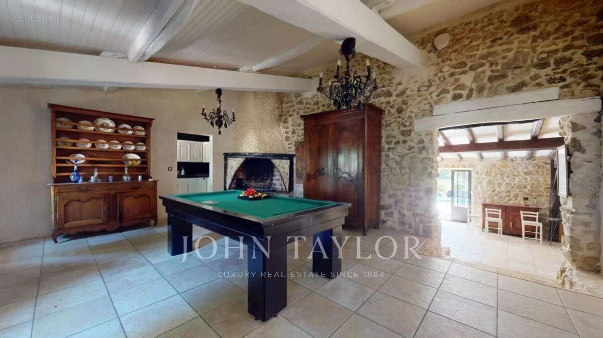 Chateau - 23 hectares - 30 minutes de Bordeaux - photo 15