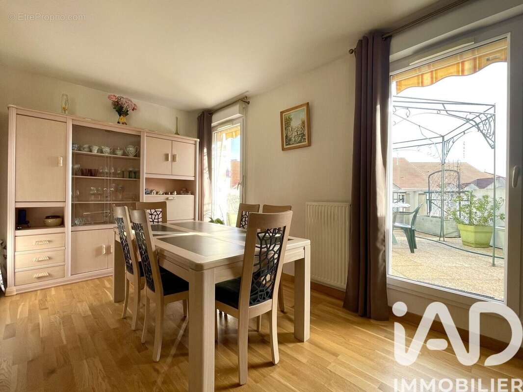 Appartement 83 m² à Eragny  - photo 7