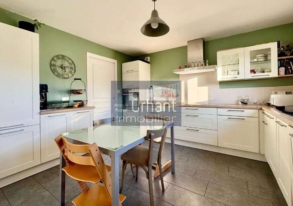 Maison à PLOUGOUMELEN