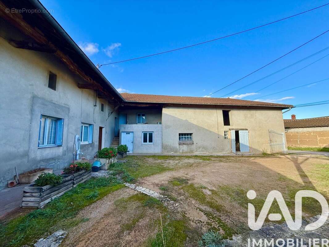 Photo 2 - Maison à CORMORANCHE-SUR-SAONE