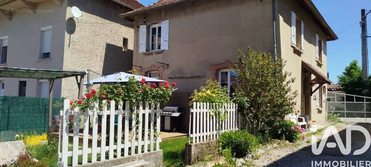 Photo 1 - Maison à OYEU