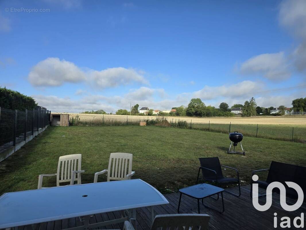 Photo 1 - Maison à NOVY-CHEVRIERES