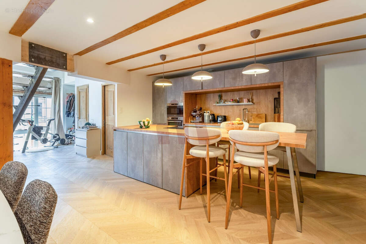 Appartement à VILLENEUVE-LES-AVIGNON