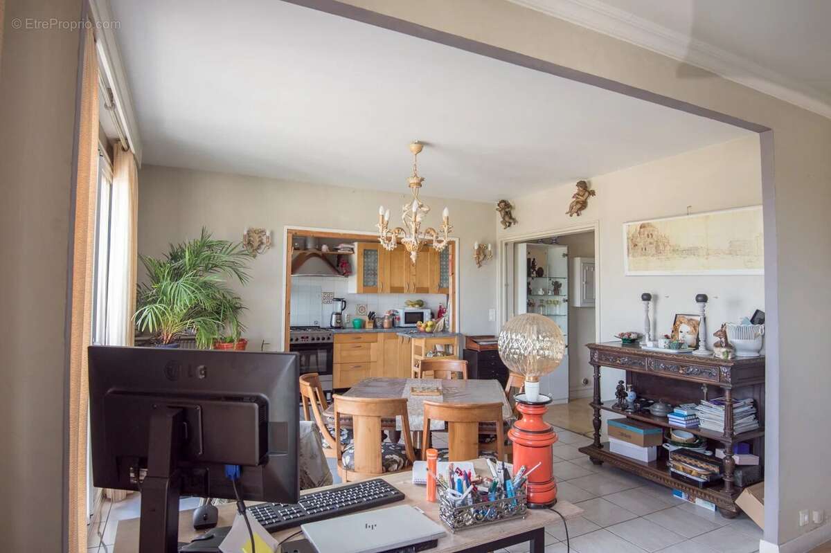 Appartement à VERSAILLES