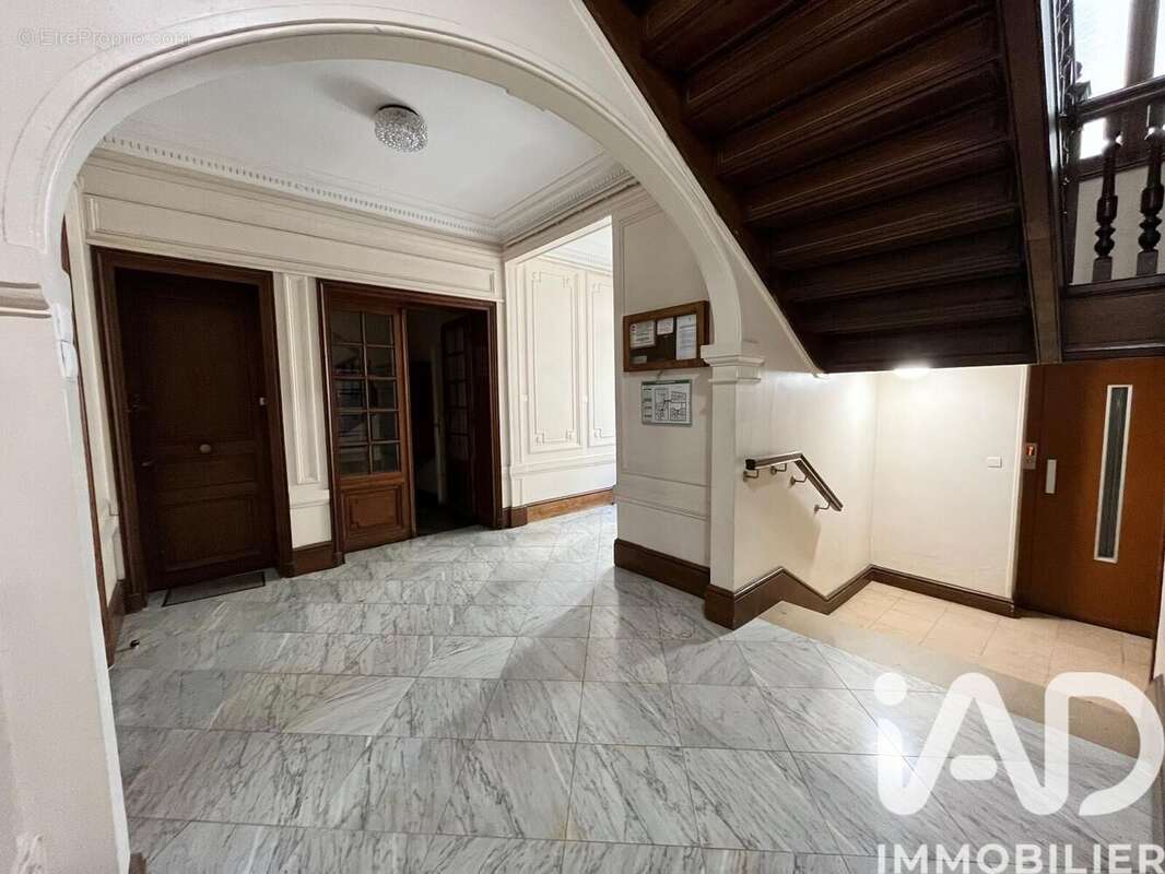 Photo 4 - Appartement à PARIS-12E