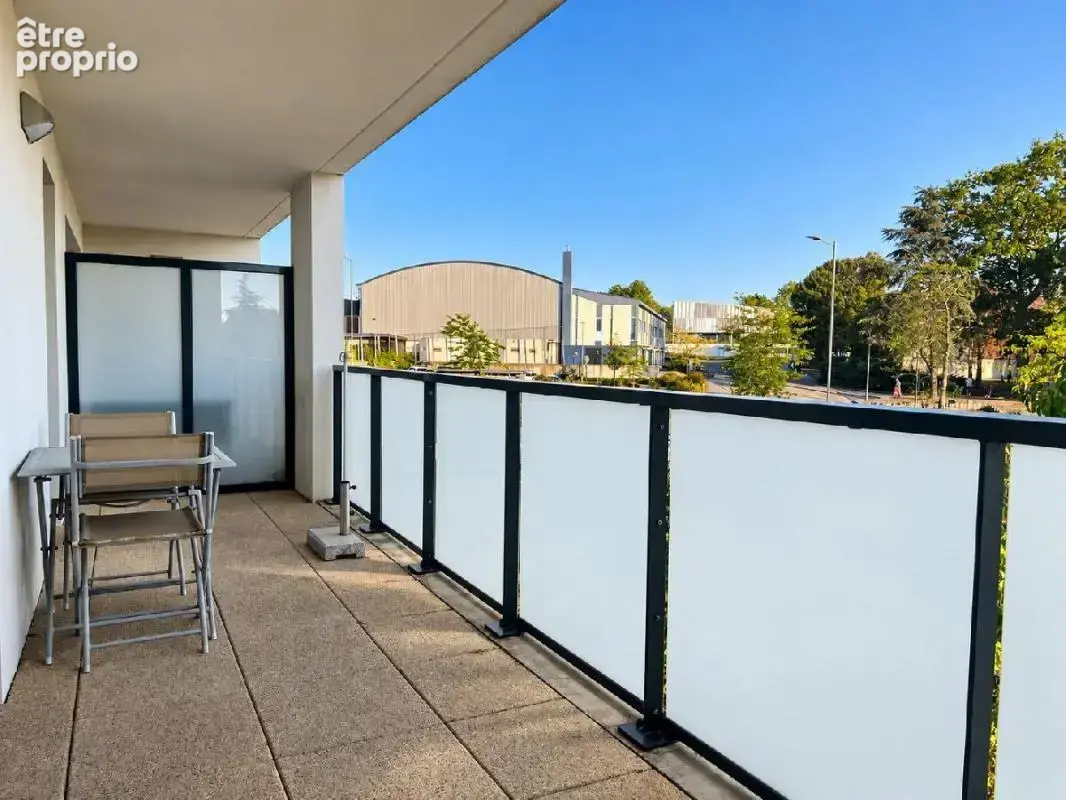 Vertou - Proche bourg - T3 de 79 m² - En parfait état - Grand balcon - 2 places de parking en sous-sol - photo 8
