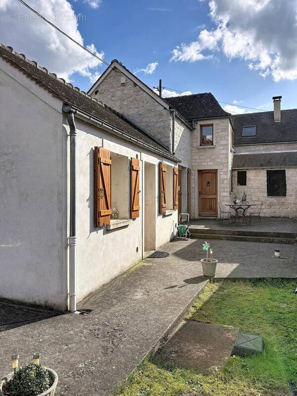 Photo 1 - Maison à COYE-LA-FORET