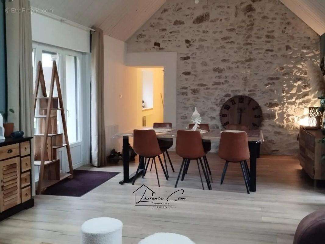 Maison à PLOUGUERNEAU