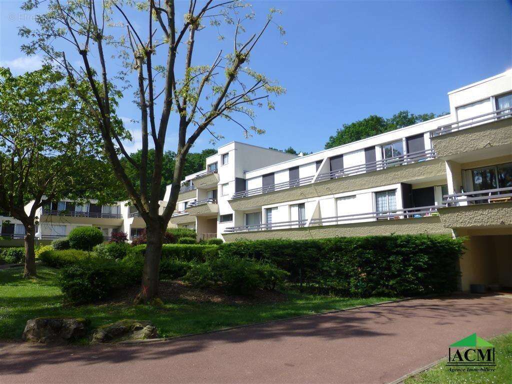 Appartement à MERY-SUR-OISE